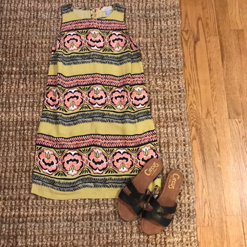 LOFT Floral Dress- sleeveless, fitted. Adorable!